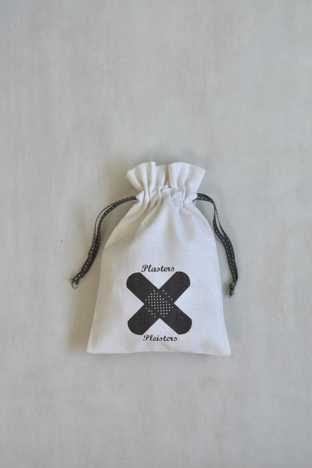 Drawstring Plasters Plaster-Drawstring-Bag