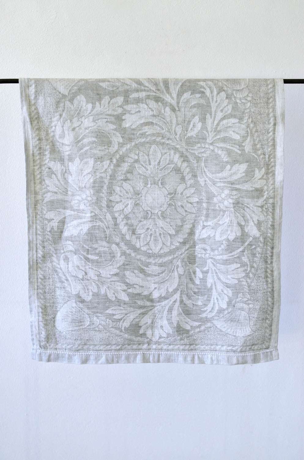 Linen Damask Cord Guest Towel - Image 2