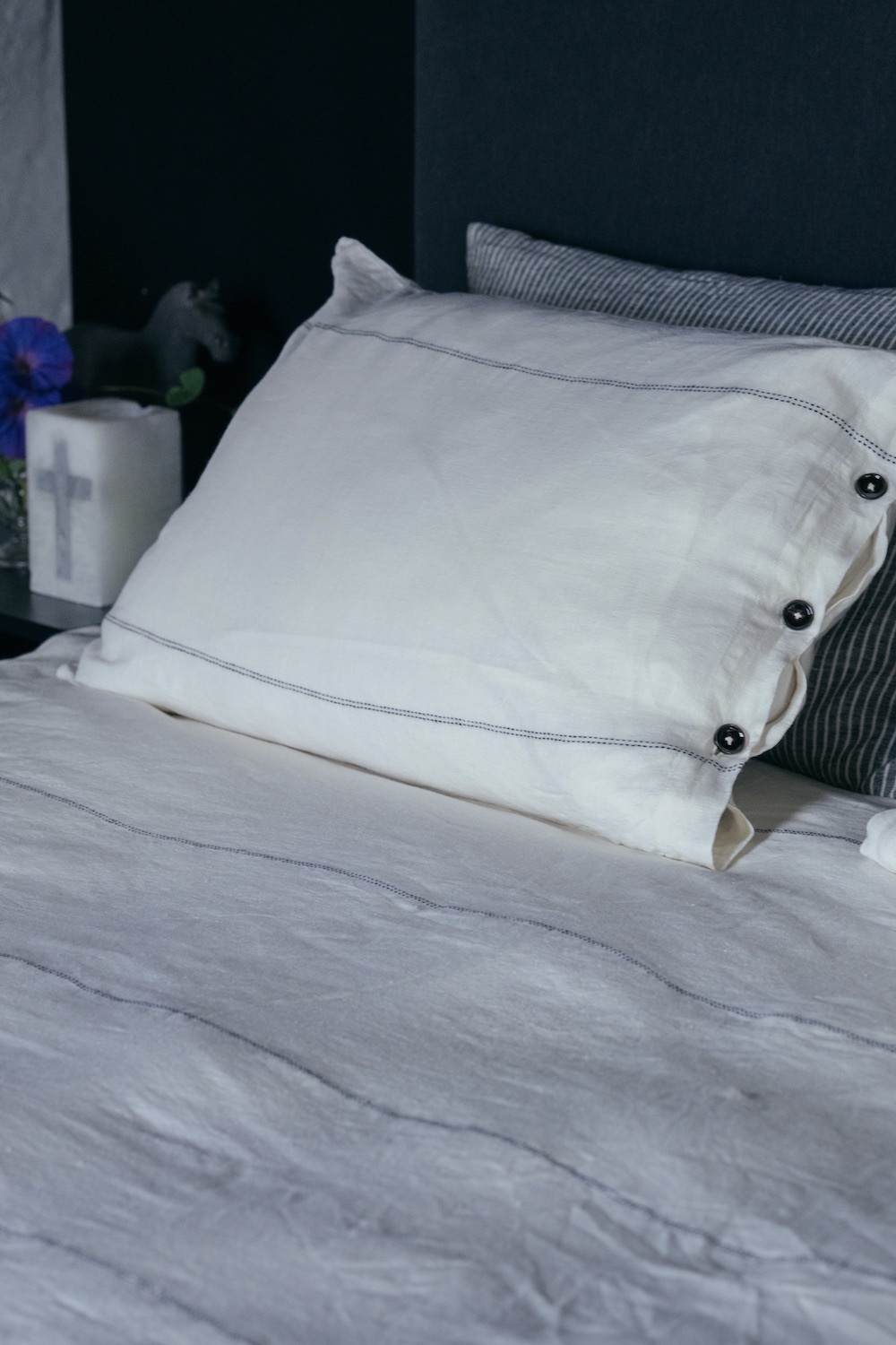Linen Duvet Cover Ivory with Black Stitching Detail - Image 3